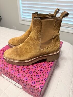 Tory Burch Lug Tan Leather Chelsea Bootie
